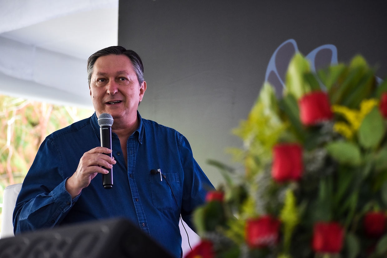 Conferencia Luis Ruis.
