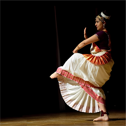 Monica Atilano Ponce - danza