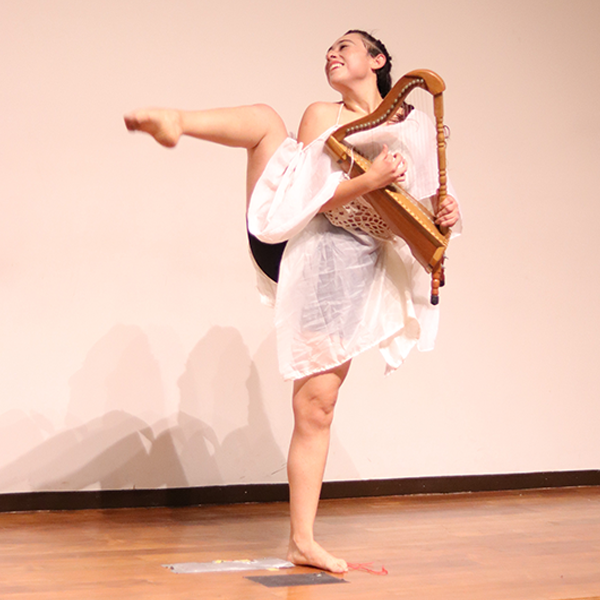 Maria Mar Urbina -Danza Contemporanea